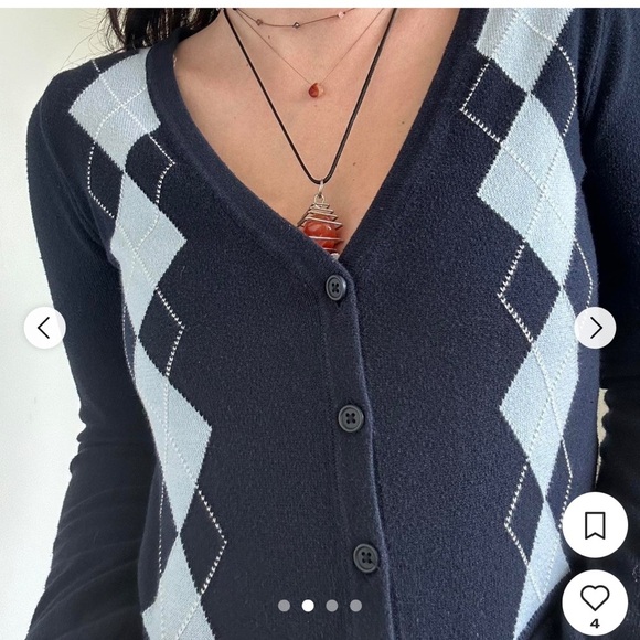 Brandy Melville dark navy blue and Light Blue Argyle Cardigan. No size tag. - Picture 10 of 11